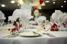 Dinner Etiquette When You Re Not Eating Keep Your Hands On Your Lap Or With Wrists Resting On The Edge Of The Table Table Manners Table Decorations Manners