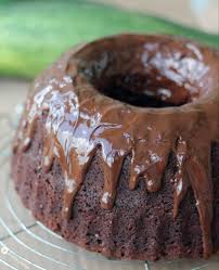 Zucchini Schoko Kuchen Mit Nuss Guglhupf Oder Blechkuchen In 2020 Schokoladen Zucchini Kuchen Kuchen Kuchen Und Torten