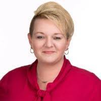 Crystal Mummert's Instagram, Twitter & Facebook