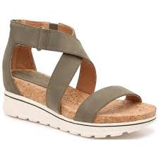 Adrienne vittadini sport sandals