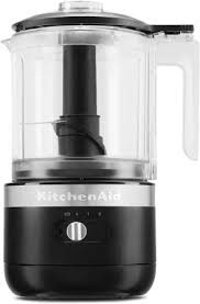 Position slicing discs, so the cutting surface is just to the right of the feed tube. The Best Food Processors Of 2021 Reviewed