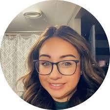 Kami Reed's Instagram, Twitter & Facebook