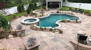 For local delivery of stone in ct we can bring up to 18 yards of stone per trip for your landscape, construction or garden project. Natural Stone