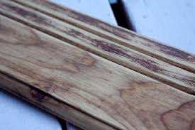 How To Make New Wood Look Weathered With Baking Soda And Vinegar Weathered Wood Wood Aging Wood