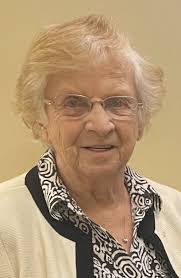 Diane Harwood's Instagram, Twitter & Facebook