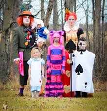 Coolest Homemade Alice In Wonderland Group Costume Ideas Alice In Wonderland Costume Wonderland Costumes Disney Family Costumes