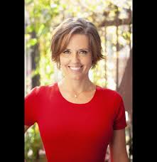 Emily White (@emwizzle) • Facebook