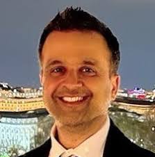 Mona Passmore's Instagram, Twitter & Facebook