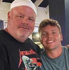 Randy Strausser's Instagram, Twitter & Facebook