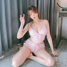 아프리카티비(TV) BJ 코코, 끈 잠옷 입었을 뿐인데...사진두장 “여신