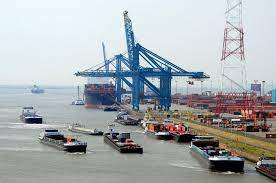 Der antwerpen hafen ist der größte hafen belgiens und der zweitgrößte europas. Pilotprojekt Hafen Antwerpen Konsolidierung Kleiner Containervolumen