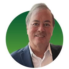 Lance Stuart's Instagram, Twitter & Facebook