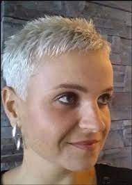 27 Beste Kurzhaarschnitte Fur Frauen Uber 50 Frisuren Kurze Haare Braun Kurzhaarschnitte Extrem Kurze Haare