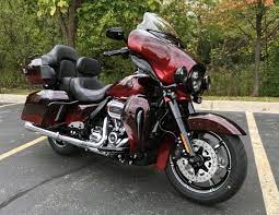 The All New 2018 Cvo Ultra Limited Featured In Burgundy Cherry Sunglo And Molten Red Sunglo Harleydavidsonstreetglid Harley Davidson Bikes Harley Bikes Harley