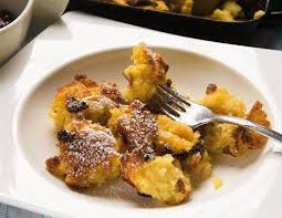 Semmelkoch Mit Zwetschkenroster Rezept Rezept Rezepte Semmeln Hauptspeise