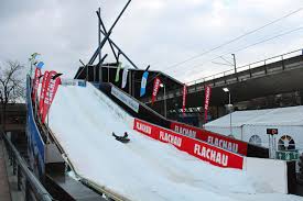 In Meinruhrgebiet Gibt Es Schneegarantie Auf Dem Weihnachtsmarkt Am Centro In Oberhausen Kann Man Rodeln Und Im Ring Ne Oberhausen Weihnachtsmarkt Ruhrgebiet