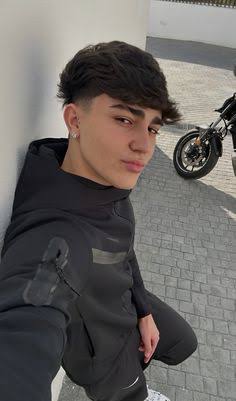 Andrés R.