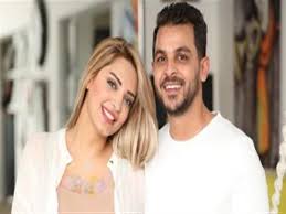 أن في أثناء حالة الضغط التي عاشتها في يوم زفافها، هناك من أوصل للأهل أنه يوجد وشدد محمد رشاد ومي حلمي أن السبب وراء إلغاء حفل زفافهما الأول كان بعض من الأصدقاء، الذين نقلوا للإعلام صورة غير حقيقية عما يحدث في الكواليس وبين الأسرتين. Ø¢Ø®Ø±Ù‡Ù… Ù…ÙŠ Ø­Ù„Ù…ÙŠ ÙˆÙ…Ø­Ù…Ø¯ Ø±Ø´Ø§Ø¯ ÙÙ†Ø§Ù†ÙˆÙ† Ù„Ù… ÙŠØ³ØªÙ…Ø± Ø²ÙˆØ§Ø¬Ù‡Ù… Ø·ÙˆÙŠÙ„Ø§ Ù…ØµØ±Ø§ÙˆÙ‰