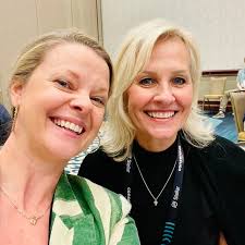 OMG…I love this post. A couple of farm girls 🌾 🌽 🚜 ♥️