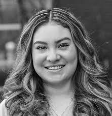 Elizabeth Fodor's Instagram, Twitter & Facebook