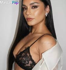 Vanessa Hudgens Free Nudes Album 8 Pictures | MasterFap.net