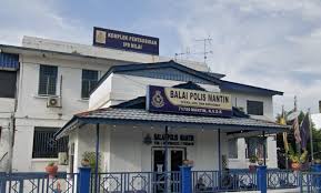 Terdahulu, pelakon filem anak pontianak itu mendirikan rumah tangga dengan eliyas pada 17 julai tahun lalu di pejabat agama islam daerah seremban, negeri sembilan selepas empat tahun bergelar ibu tunggal. 16 Tahanan Lokap Balai Polis Mantin Positif Covid 19 Ismaweb