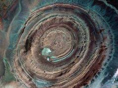 Image result for pictures+rock al naslaa in saudi arabia