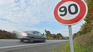 C'est la raison pour laquelle le conducteur doit respecter les limitations de vitesse établies dans le code de la route et être en capacité d'adapter sa vitesse. Il Y A 40 Ans Les Limitations De Vitesse Etaient Mises En Place
