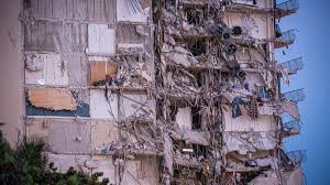 El colpaso del edificio se registró esta madrugada en miami. 23wozrvxn2negm