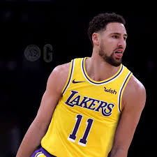Stay up to date with nba player news, rumors, updates, social feeds, analysis and more at fox sports. Nba Rumors Klay Thompson Would Have Interest In Lakers If They Trade For Anthony Davis And Warriors Don T Offer Him Max Silver Screen And Roll