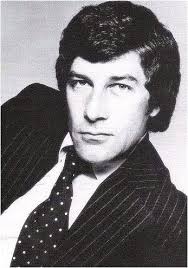 Mike Gambit (Gareth Hunt)