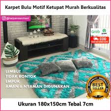 Noda makanan atau minuman yang menempel pada karpet dapat dibersihkan dengan sikat dan deterjen. Karpet Bulu Motif Ukuran 180x150cm Tebal 7cm Shopee Indonesia