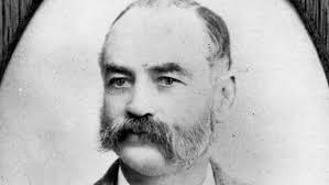 Mackay Daily Mercury founder's descendant saddened by regional papers  ending print editions