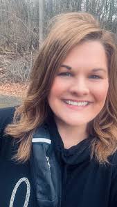 Hey yall! I just wanted to introduce myself and share a few favorite  photos. I started hiking in 2020 during Covid to get out of the house (and  lose some weight) Now