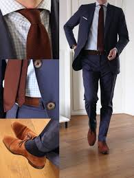 1001 Ideen Wie Blauer Anzug Braune Schuhe Und Passende Accessoires Kombiniert Werden Dunkelblauer Anzug Blauer Anzug Anzug