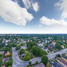 Man har klarat sig bättre än vissa rivaler men avkastningen inom somliga sektorer har fortfarande varit svag. Joakim Stahl Salgstigen 12 Alvsjo Hitta Se