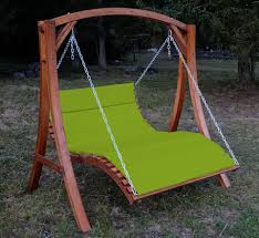 Für familien mit großem garten eignen sich schaukeln mit drei oder vier sitzplätzen. Design Hollywoodliege Hollywoodschaukel Aruba Od Aus Holz Larche Ohne Dach Grun As Gartentraum At