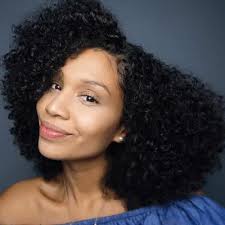 It penetrates within the hair strands and amazing moisture and nourishment. 35 Most Alluring Hairstyles For Frizzy Hair