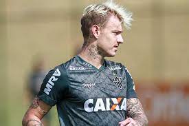 Roger guedes (born 2 october 1996) is a brazilian footballer who plays as a striker for chinese club shandong luneng taishan fc. Portista Auf Twitter Brazilian Press Tip Roger Guedes Agent Is Nearly Completing A Deal For The Player To Move To Porto Fcporto Somosporto Https T Co Z4ydwha1pb