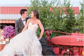 She went everywhere the queen (and prince philip). An August Wedding At Abbey Farms Cj Brian Showit Blog