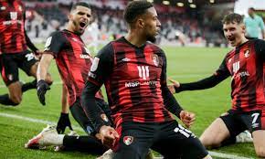 تأهل برينتفورد إلى الدوري الإنجليزي الممتاز لأول مرة في تاريخه بفوزه في نهائي البلاي أوف على سوانزي سيتي بثنائية دون مقابل والتي أقيمت على ملعب ويمبلي. Ø®Ø·ÙˆØ© Ø¹Ù„Ù‰ Ø§Ù„Ù†Ù‡Ø§Ø¦ÙŠ Ø¨ÙˆØ±Ù†Ù…ÙˆØ« ÙŠØªØºÙ„Ø¨ Ø¹Ù„Ù‰ Ø¨Ø±ÙŠÙ†ØªÙÙˆØ±Ø¯ ÙÙŠ Ù…Ù„Ø­Ù‚ Ø§Ù„ØªØµÙÙŠØ§Øª Ø§Ù„Ù…Ø¤Ù‡Ù„Ø© Ù„Ù„Ø¯ÙˆØ±ÙŠ Ø§Ù„Ø¥Ù†Ø¬Ù„ÙŠØ²ÙŠ