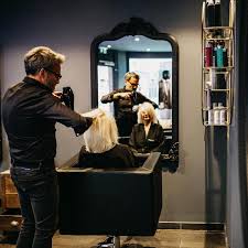 Maybe you would like to learn more about one of these? 112 Hai R Coiffeur Visagiste Beauty Salon Et Barber A Rouen