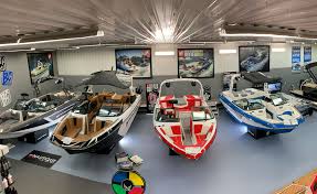 What is the best wakeboarding boat? Affordable Wakeboard Boat Brands Best Brand Name