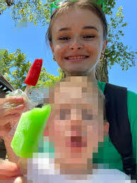 Tandra Thomas's Instagram, Twitter & Facebook