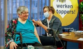 Посмотрите твиты по теме «#vaccinatieschema» в твиттере. Uitnodiging Vaccinatie 85 89 Jarigen Vanaf Vandaag Op De Mat Rivm