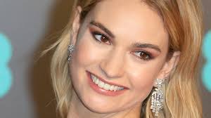 Lily… lily james has finally taken part in her first television appearance following the news surrounding her and dominic west.after pulling out of a… First Photos Of Lily James And Sebastian Stan As Pamela Anderson And Tommy Lee Have People Talking