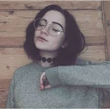 A shorter bob hairstyle may be shorter in the back, also known as stacked. Pin By Ishman On Aesthetic Girl Short Hair Girl Hairstyles Grunge Girl