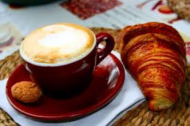 Si tratta di un'epoca di intrecciati rapporti commerciali tra l'allora serenissima repubblica di venezia e vienna. Sapete Perche Mangiamo I Cornetti E Il Cappuccino A Colazione Alla Quercia Di Mamre