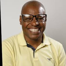 Celebrando 10 Anos de Jornada! Ontem, 05 de janeiro de 2025, celebrei com  muito orgulho meus 10 anos de jornada na ADERE Fitas Adesivas. Uma década  repleta de aprendizado, superação e inúmeras… |