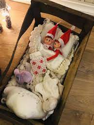 l arrivee de nos lutins farceurs lutin noel support tache conseils stylo notes sauvages sur tableau ardoise ou coloriages pointe verte